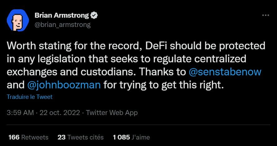 Brian Armstrong, le CEO de Coinbase soutient l'initiative de deux sénateurs qui souhaitent soumettre les cryptomonnaies à l'autorité de la CFTC. D'ordinaire, cette agence fédérale supervise les matières premières. Cette loi mettrait les crypto achetées et vendues au comptant, hors du champ de la SEC.